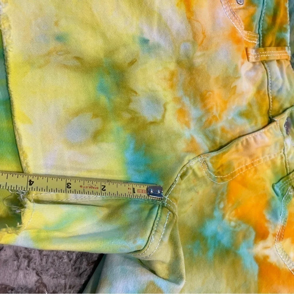 Faded glory hand crafted tie dye stretch shorts Size 8 - Picture 6 of 6